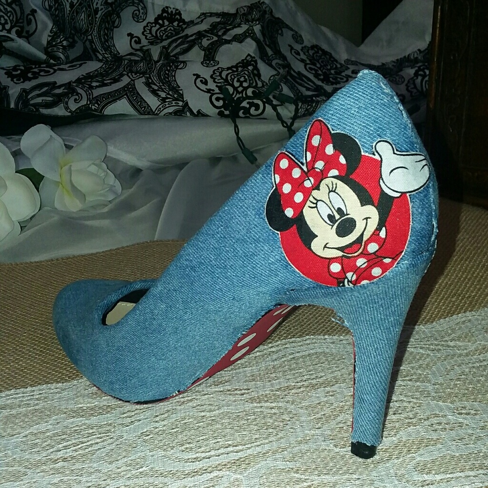 💥COMING SOON💥 CUSTOM MADE MINNIE MOUSE HEELS - Picture 7 of 7